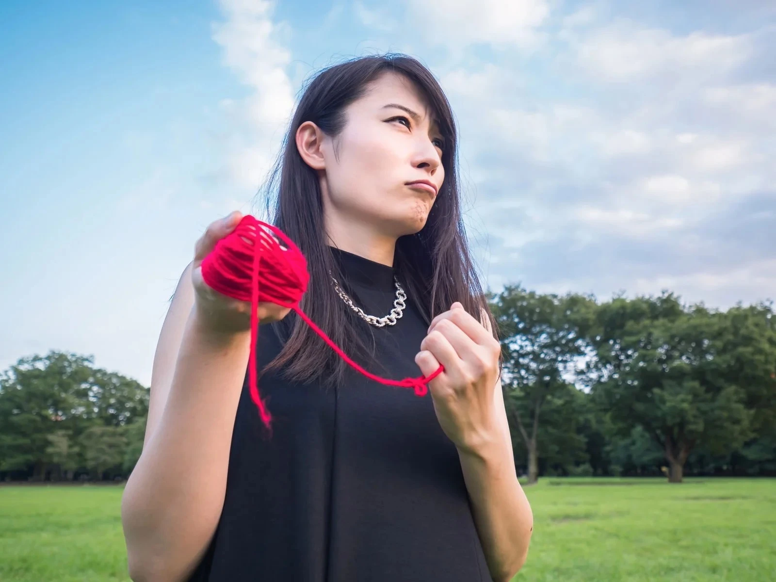 運命の赤い糸が切れてしまった彼女